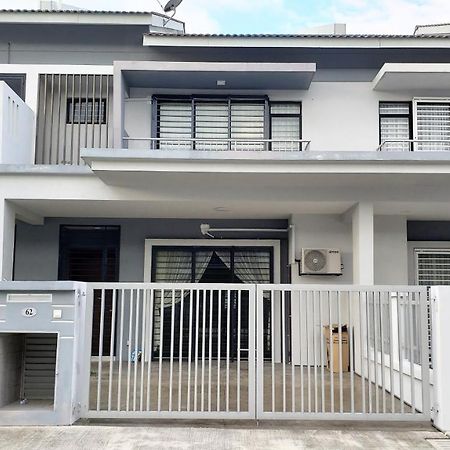 Sr Home-Stay @ Klia Kuala Lumpur Exterior foto