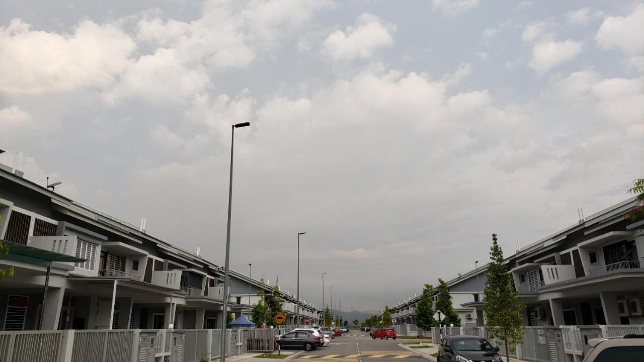 Sr Home-Stay @ Klia Kuala Lumpur Exterior foto