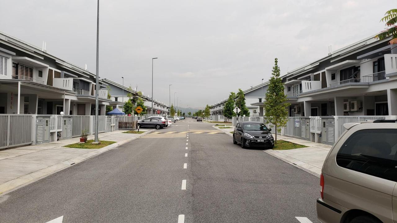 Sr Home-Stay @ Klia Kuala Lumpur Exterior foto